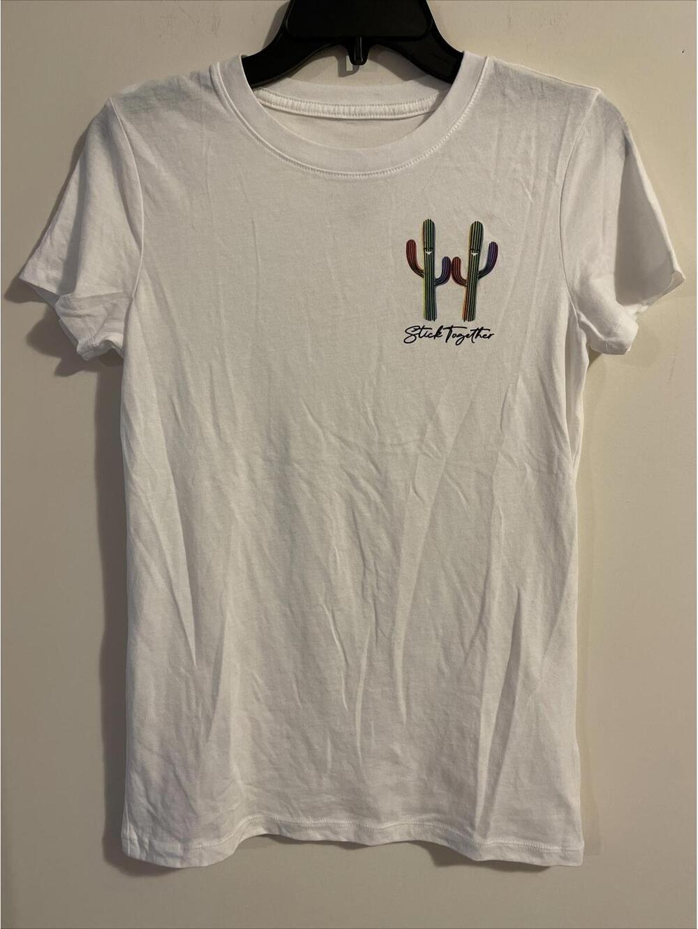 Free State Medium White Stick Together Short Sleeved Tshirt! A757